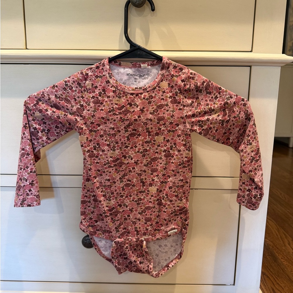 Minymo 18 month floral long sleeve onesie